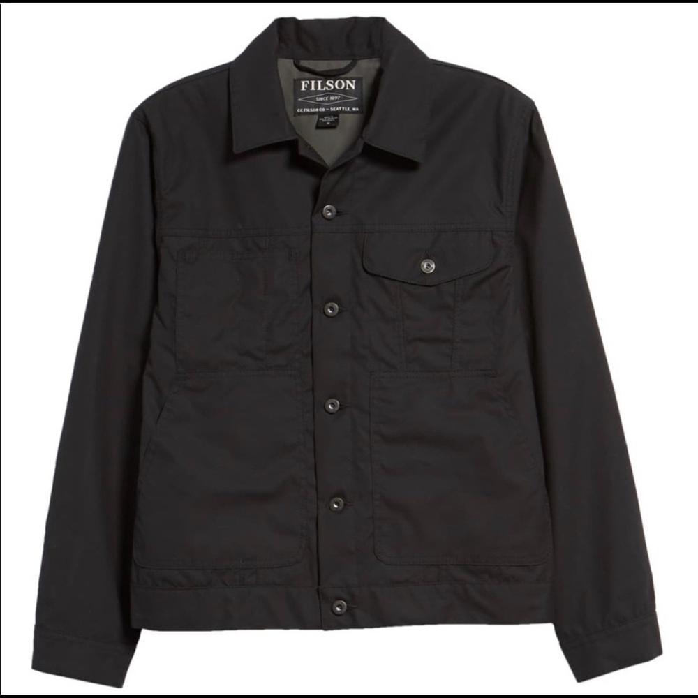 Filson's classic Short Liner Cruiser Jacket
Size: M